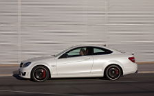   Mercedes-Benz C-Class Coupe C63 AMG - 2011