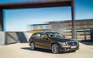   Mercedes-Benz C300 BlueTec Hybrid Estate Exclusive - 2014