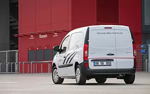   Mercedes-Benz Citan 109 CDI Mobile Workshop Arobus - 2013
