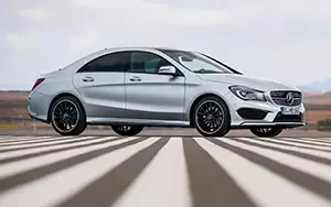   Mercedes-Benz CLA250 Edition 1 - 2013