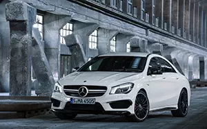   Mercedes-Benz CLA45 AMG - 2013