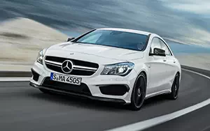   Mercedes-Benz CLA45 AMG - 2013