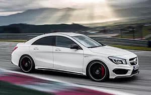   Mercedes-Benz CLA45 AMG - 2013