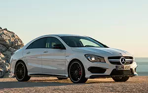   Mercedes-Benz CLA45 AMG - 2013