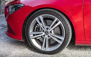   Mercedes-Benz CLA 200 - 2019