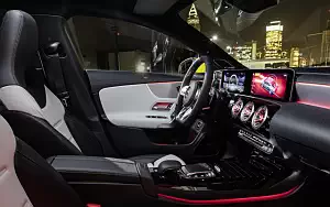   Mercedes-AMG CLA 35 4MATIC - 2019