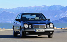   Mercedes-Benz E-class W210 - 1995