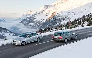   Mercedes-Benz E350 4MATIC - 2009
