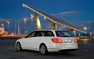   Mercedes-Benz E300 BlueTec HYBRID Estate - 2013