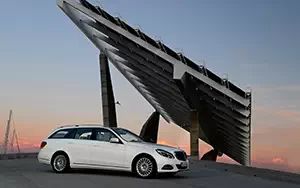   Mercedes-Benz E300 BlueTec HYBRID Estate - 2013