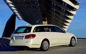   Mercedes-Benz E300 BlueTec HYBRID Estate - 2013