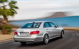   Mercedes-Benz E350 4MATIC - 2013