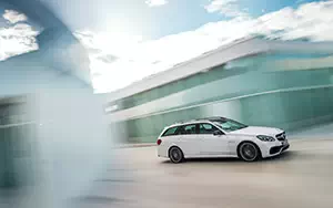   Mercedes-Benz E63 AMG S-Model Estate - 2013