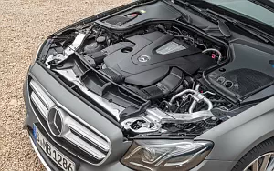   Mercedes-Benz E 400 4MATIC AMG Line - 2016