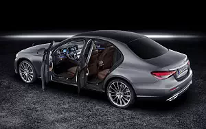   Mercedes-Benz E-class Exclusive Line - 2020