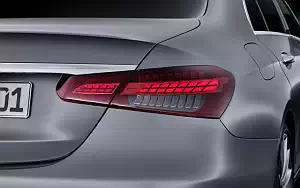   Mercedes-Benz E-class Exclusive Line - 2020