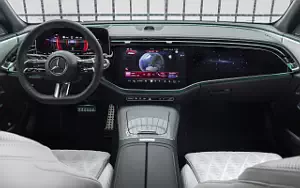   Mercedes-Benz E 300 e 4MATIC AMG Line - 2023