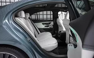   Mercedes-Benz E 300 e 4MATIC AMG Line - 2023
