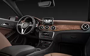   Mercedes-Benz GLA220 CDI 4MATIC - 2013