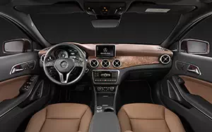  Mercedes-Benz GLA220 CDI 4MATIC - 2013