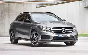  Mercedes-Benz GLA250 4MATIC AMG Sport Package - 2013
