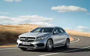   Mercedes-Benz GLA45 AMG - 2014