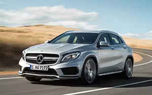   Mercedes-Benz GLA45 AMG - 2014