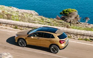   Mercedes-Benz GLA 220 d 4MATIC - 2017