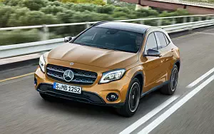   Mercedes-Benz GLA 220 d 4MATIC - 2017