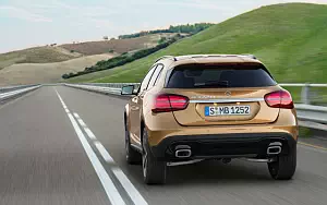   Mercedes-Benz GLA 220 d 4MATIC - 2017