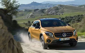   Mercedes-Benz GLA 220 d 4MATIC - 2017