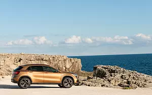   Mercedes-Benz GLA 220 d 4MATIC - 2017