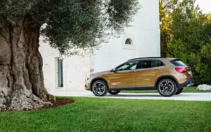   Mercedes-Benz GLA 220 d 4MATIC - 2017