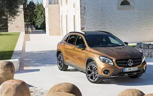   Mercedes-Benz GLA 220 d 4MATIC - 2017
