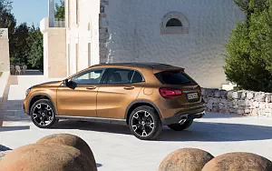   Mercedes-Benz GLA 220 d 4MATIC - 2017
