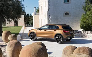   Mercedes-Benz GLA 220 d 4MATIC - 2017