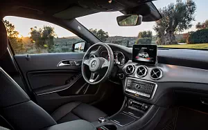   Mercedes-Benz GLA 220 d 4MATIC - 2017