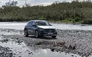   Mercedes-Benz GLA 220 d 4MATIC Progressive Line - 2020