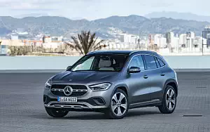   Mercedes-Benz GLA 220 d 4MATIC Progressive Line - 2020