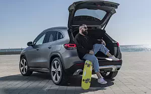   Mercedes-Benz GLA 220 d 4MATIC Progressive Line - 2020