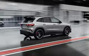   Mercedes-AMG GLA 45 S 4MATIC+ Aerodynamic Package - 2020