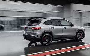   Mercedes-AMG GLA 45 S 4MATIC+ Aerodynamic Package - 2020