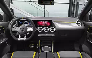   Mercedes-AMG GLA 45 S 4MATIC+ Aerodynamic Package - 2020