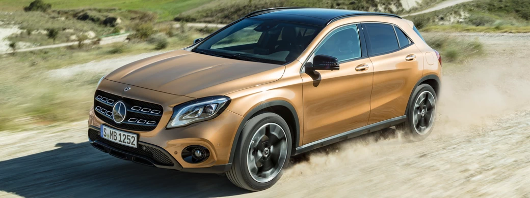   Mercedes-Benz GLA 220 d 4MATIC - 2017 - Car wallpapers