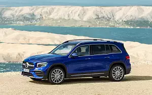   Mercedes-Benz GLB 250 AMG Line - 2019