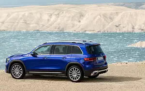   Mercedes-Benz GLB 250 AMG Line - 2019