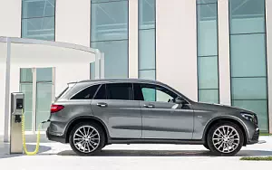   Mercedes-Benz GLC 350 e 4MATIC Edition 1 AMG Line - 2015