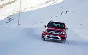   Mercedes-Benz GLK350 4MATIC - 2012