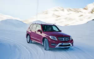   Mercedes-Benz GLK350 4MATIC - 2012