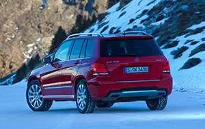   Mercedes-Benz GLK350 4MATIC - 2012
